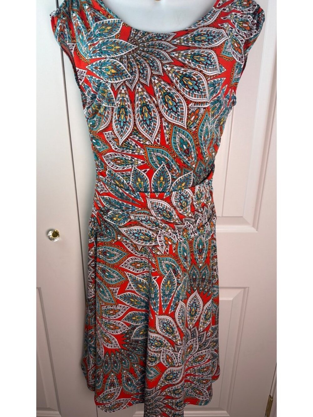 Enfocus Studio Red & Teal Paisley Ruched Sleeveless Midi Dress, Size 10 - Picture 3 of 8